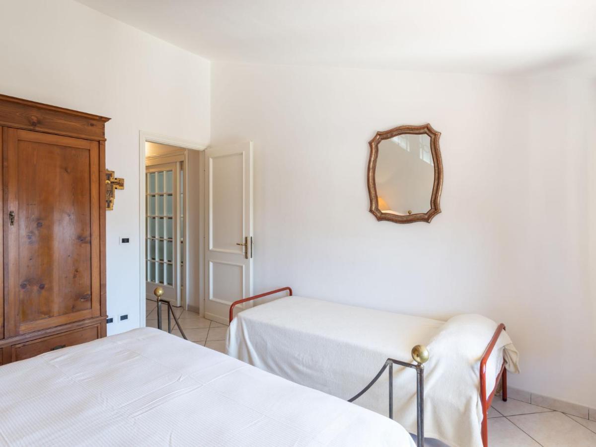 Apartment Maddalena By Interhome Марина-ді-П'єтразанта Екстер'єр фото