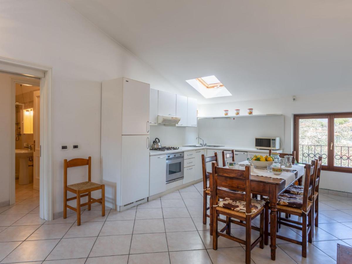 Apartment Maddalena By Interhome Марина-ді-П'єтразанта Екстер'єр фото